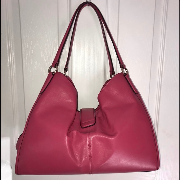 Coach Pink Leather Carlyle Shoulder Bag - Picture 2 of 8